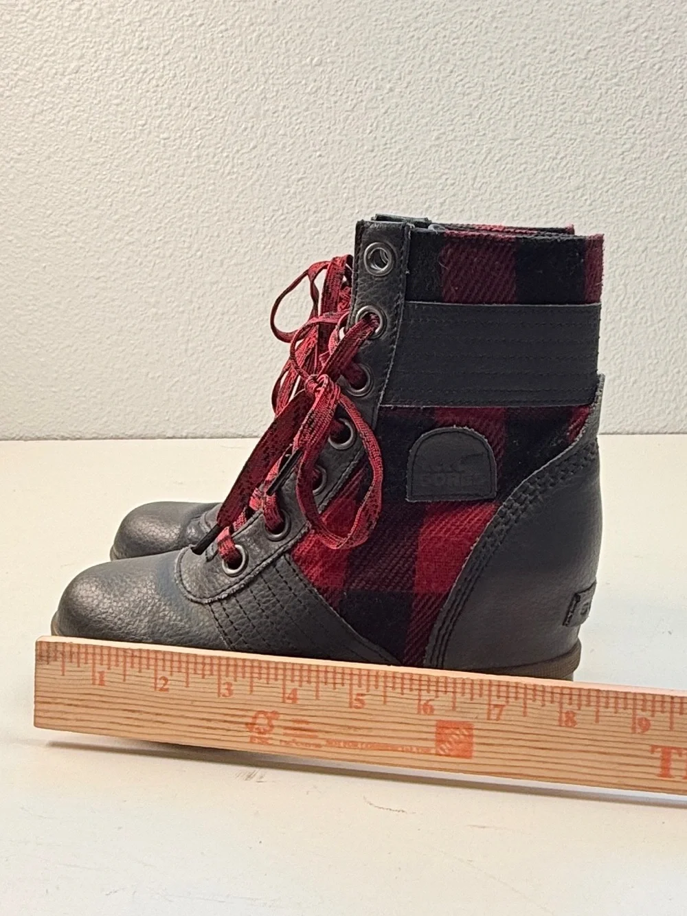Sorel Joan of Arctic Wedge II Buffalo Plaid Waterproof Boots Womens US 3 EU 34